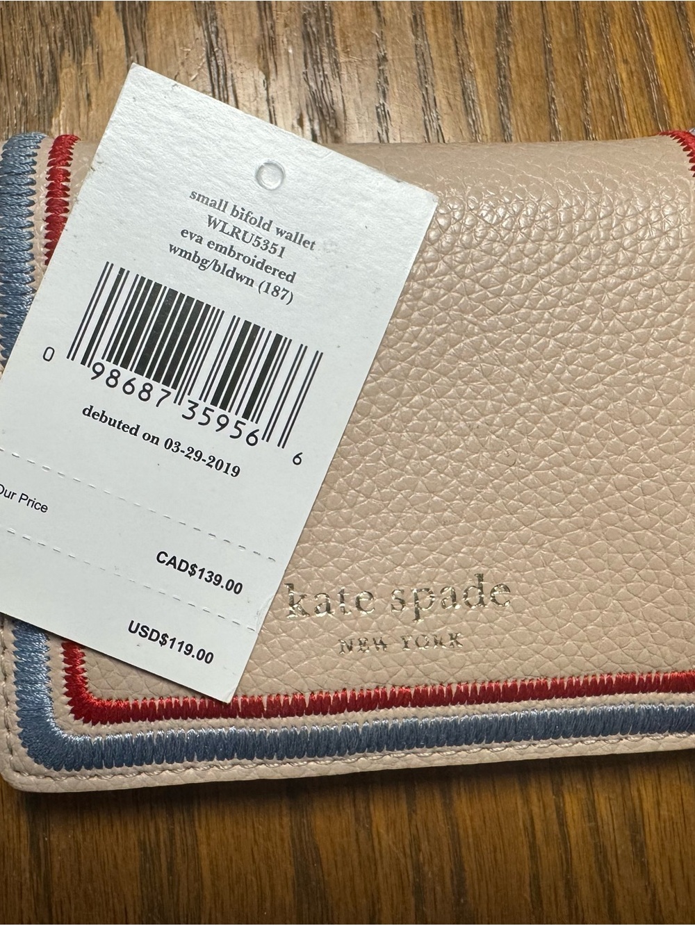 kate spade White Pebbled Leather Wallet with Red & Blue Trim - Picture 5 of 5